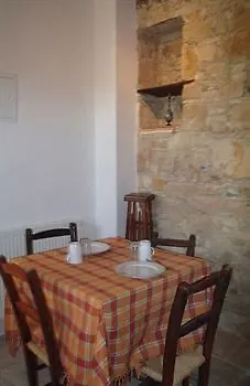 Teacher's House Vendégház 3*
