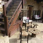 Teacher's House 3* Maroni