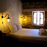 Teacher's House Maroni