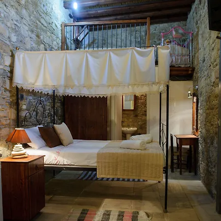 Penzion Teacher's House Maroni