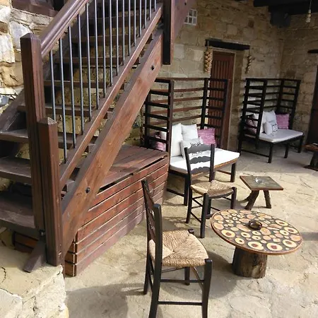 Teacher's House 3* Maroni