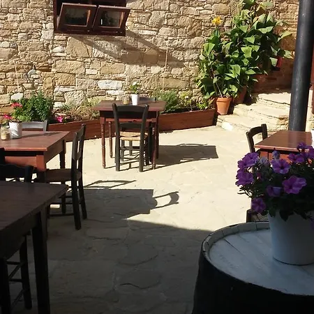 Teacher's House 3* Maroni