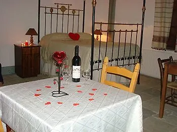 Teacher's House Maroni