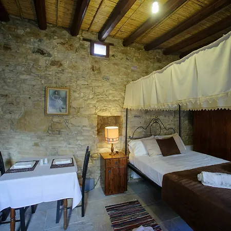 Teacher's House Gasthof 2*