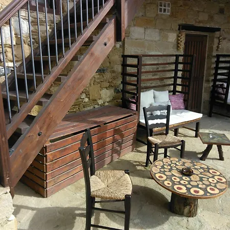 Teacher's House 3* Maroni