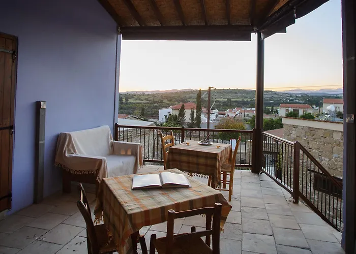 Πανσιόν το σπίτι του δασκάλου 3*