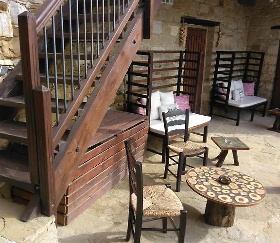 Teacher's House 3* Maroni