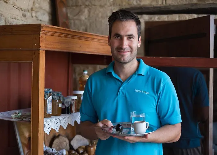 το σπίτι του δασκάλου Πανσιόν Μαρώνι