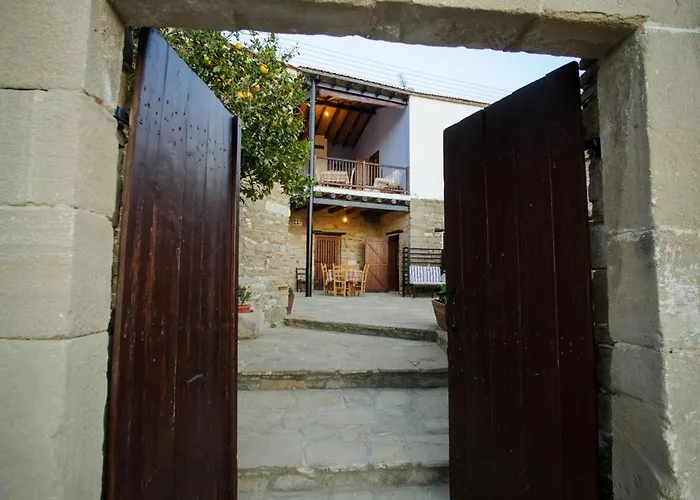 το σπίτι του δασκάλου Πανσιόν Μαρώνι