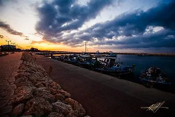 το σπίτι του δασκάλου Πανσιόν 3*